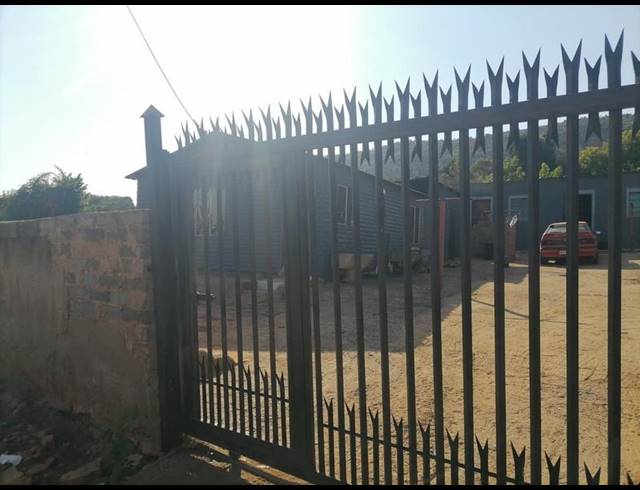 10 BEDROOM HOUSE FOR SALE IN MAMELODI EAST